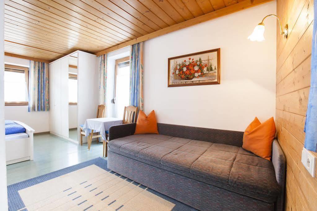 Haus Steinbock Bed & Breakfast Neustift im Stubaital Ngoại thất bức ảnh