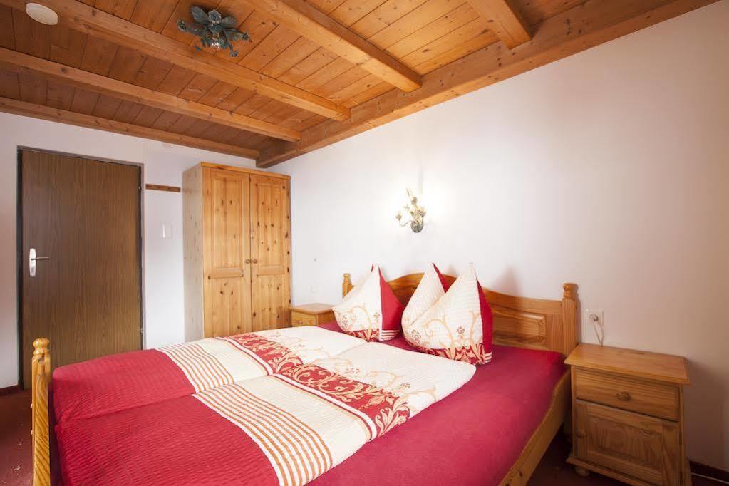 Haus Steinbock Bed & Breakfast Neustift im Stubaital Ngoại thất bức ảnh